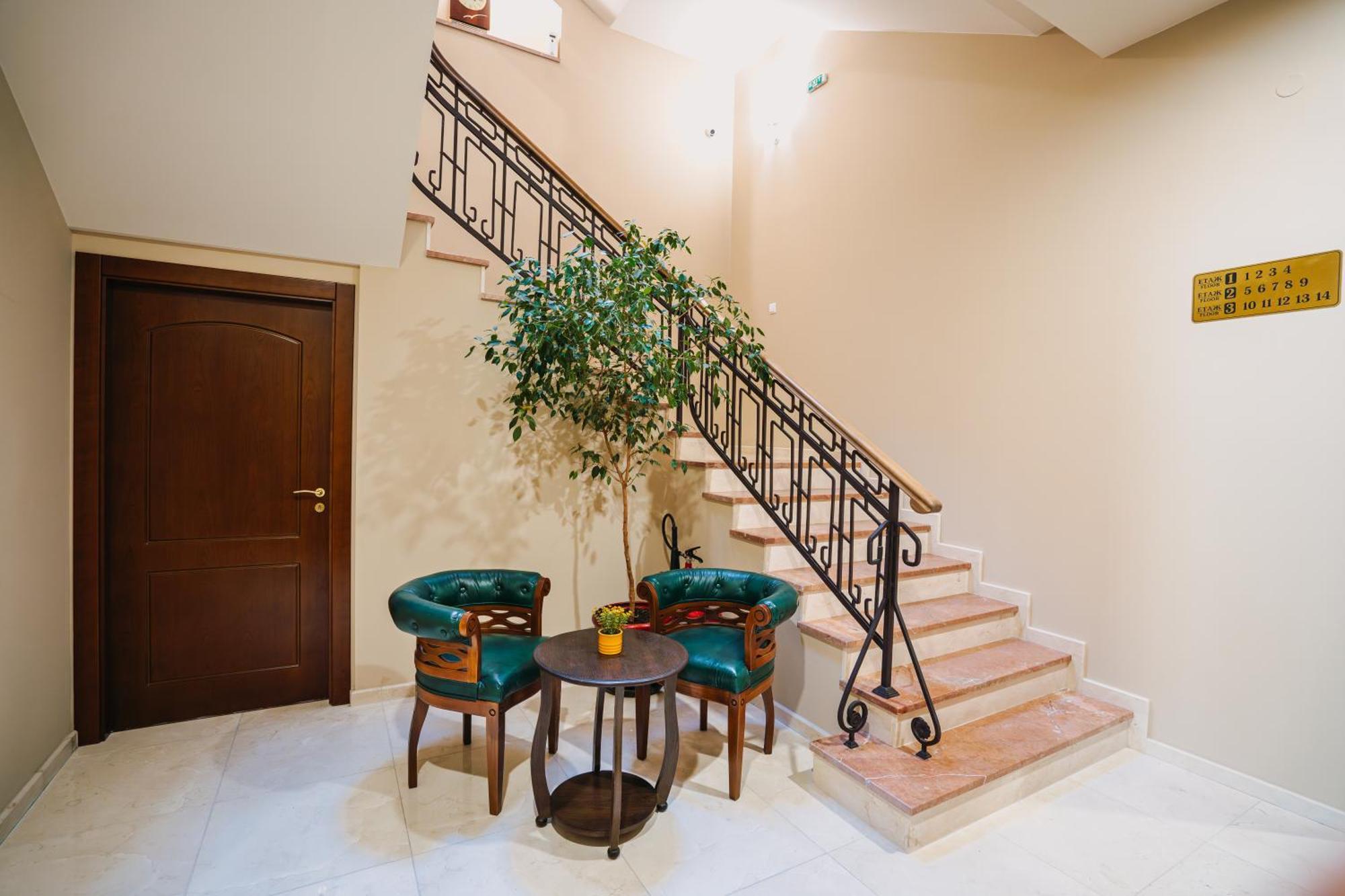 Хотел Театъръ Hotel Pleven ภายนอก รูปภาพ