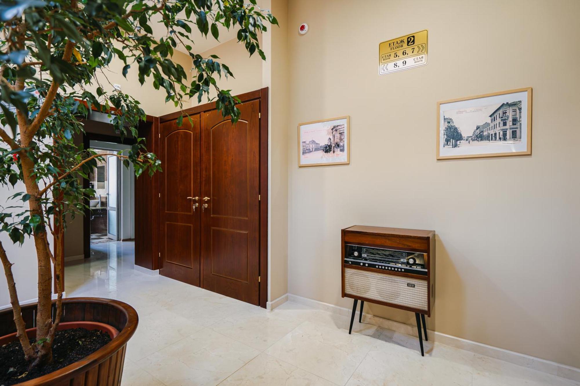 Хотел Театъръ Hotel Pleven ภายนอก รูปภาพ